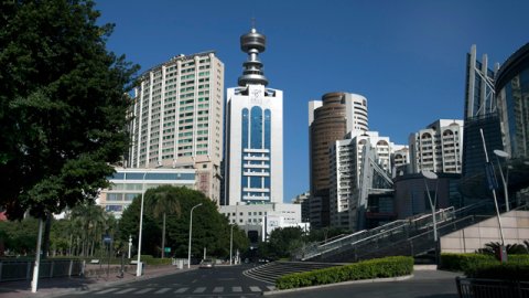 TikTok Shop全托管模式启动，2026年首季招商启动，最高享千元现金奖励