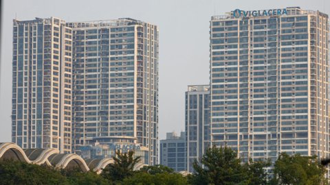 国际银行与国内商业银行的区别解析